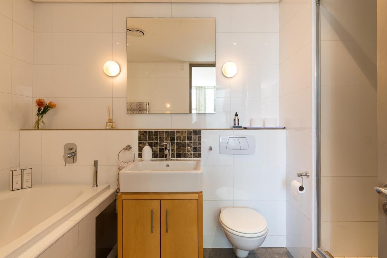 Appartement #505 Cartwright - Old World Charm *